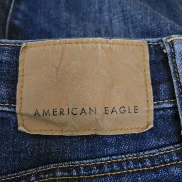 American Eagle Men's Athletic Fit Airflex Size 30 Medium Wash Blue Denim Jeans - Picture 9 of 11